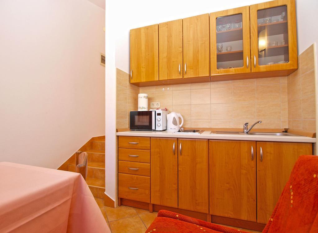 Apartments Lidija 1305 Pula Ngoại thất bức ảnh