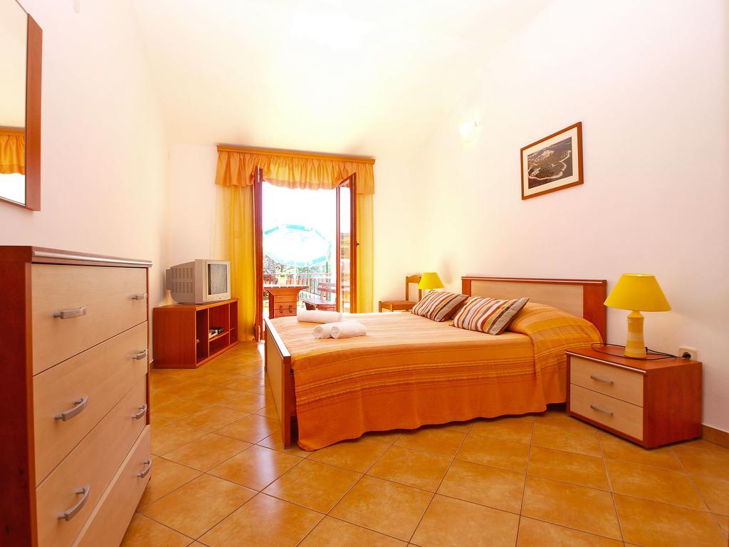 Apartments Lidija 1305 Pula Ngoại thất bức ảnh