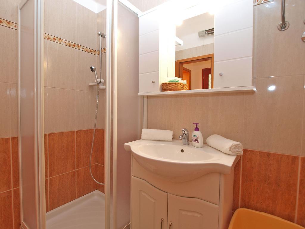 Apartments Lidija 1305 Pula Ngoại thất bức ảnh